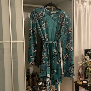 GESTUZ BLOSSOMS TOP/ROBE